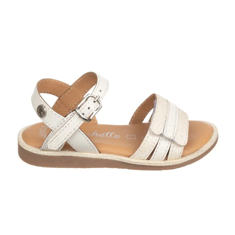 Sandalia  con velcro ajustable