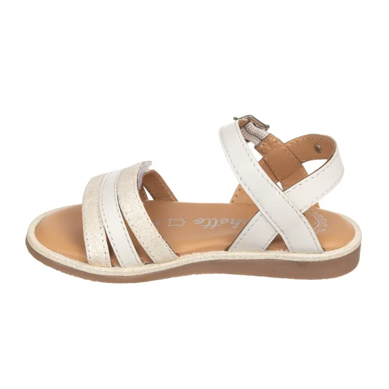Sandalia  con velcro ajustable
